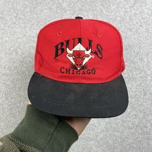 VTG‎ 90s Bulls Chicago Toddler 3 to 6 Signature Hat Snap Back AJD Made in Taiwan